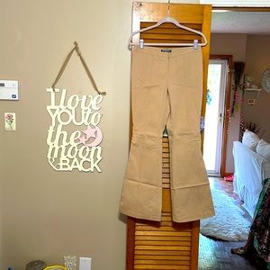 Women’s stretch pants